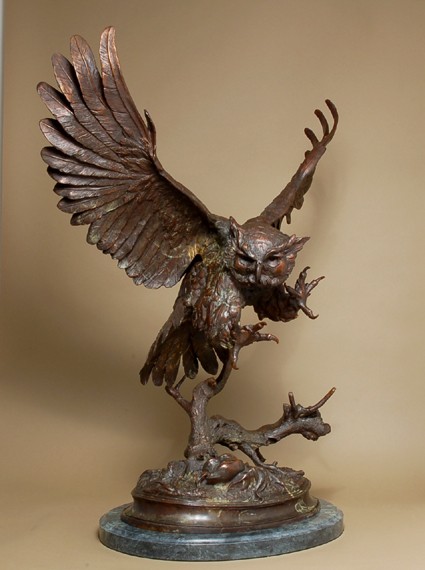 DRAMATIC REALISM THE OWL BRONZE  SCULPTURE
