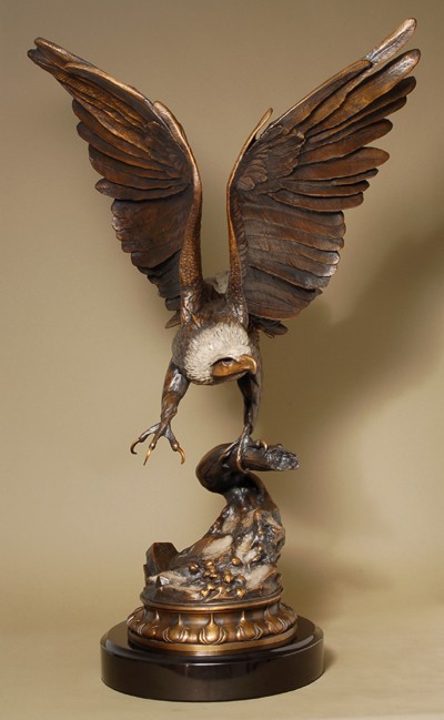 MAGNIFICENT AMERICAN EAGLE  BRONZE  SCULPTURE