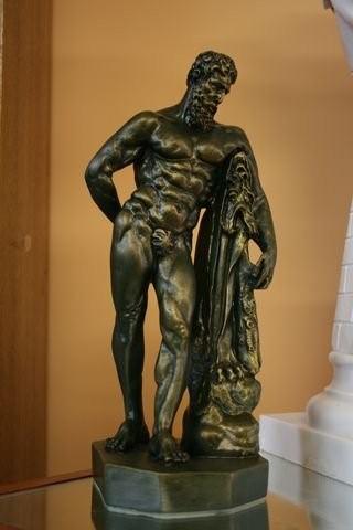 MAGNIFICENT GRECIAN MALE SCULPTURE STATUE